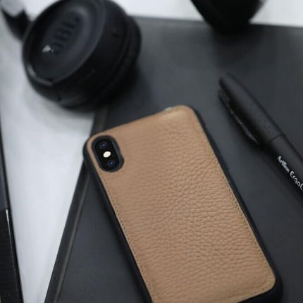 Guard Fındık Deri iPhone X / XS Telefon Kılıfı - Guard Cora